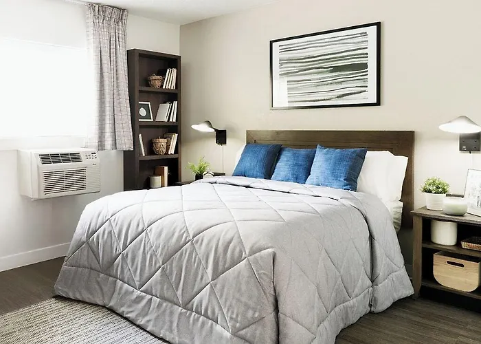 Intown Suites Extended Stay Columbus Oh - I-70E Hamilton Rd